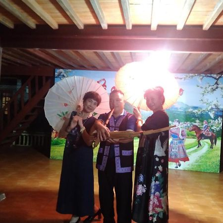 A Lin Homestay Bac Ha Екстериор снимка