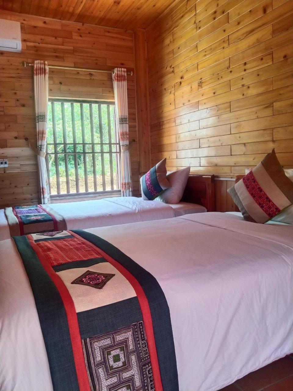 A Lin Homestay Bac Ha Екстериор снимка