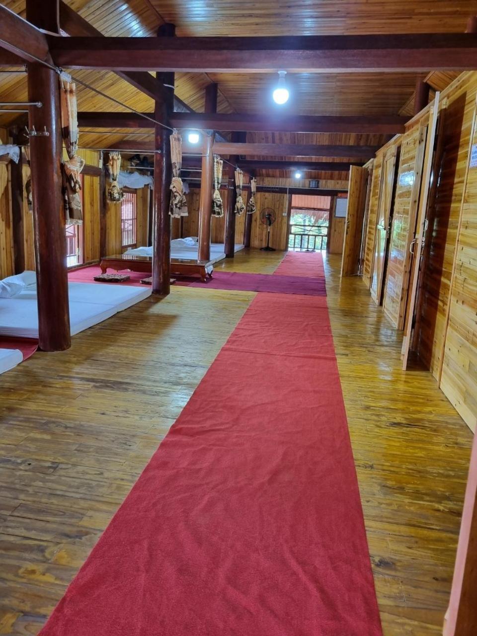 A Lin Homestay Bac Ha Екстериор снимка